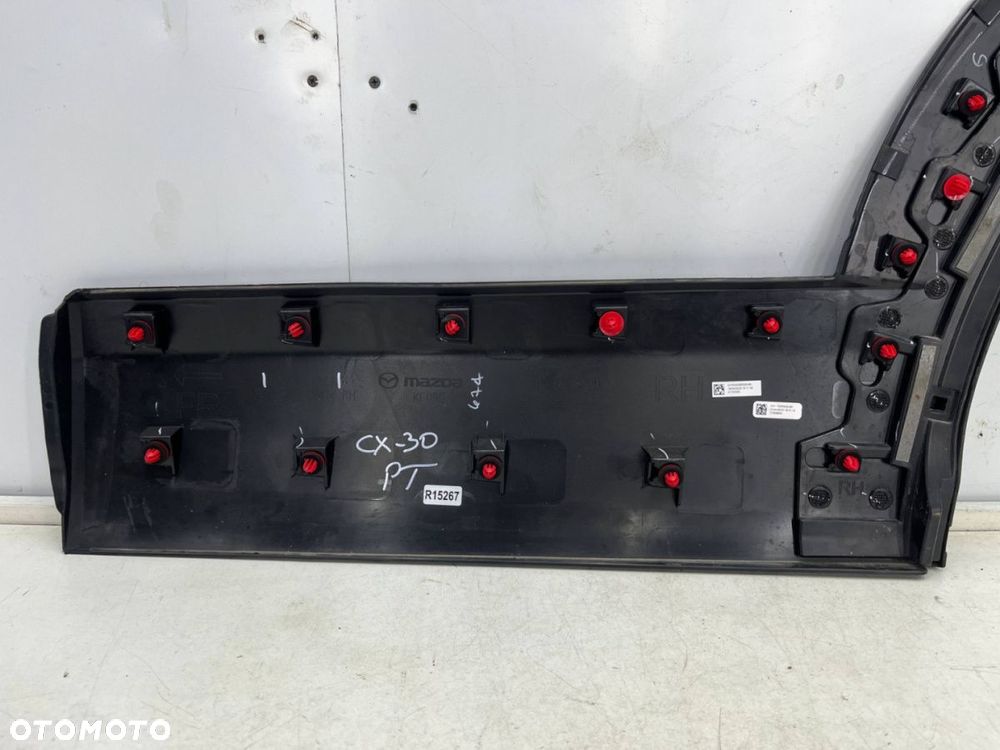 Listwa Mazda CX-30 CX30 2019r.- prawa tylna nakładka dolna drzwi błotnika prawy tył dgh9-51rc1 - 15