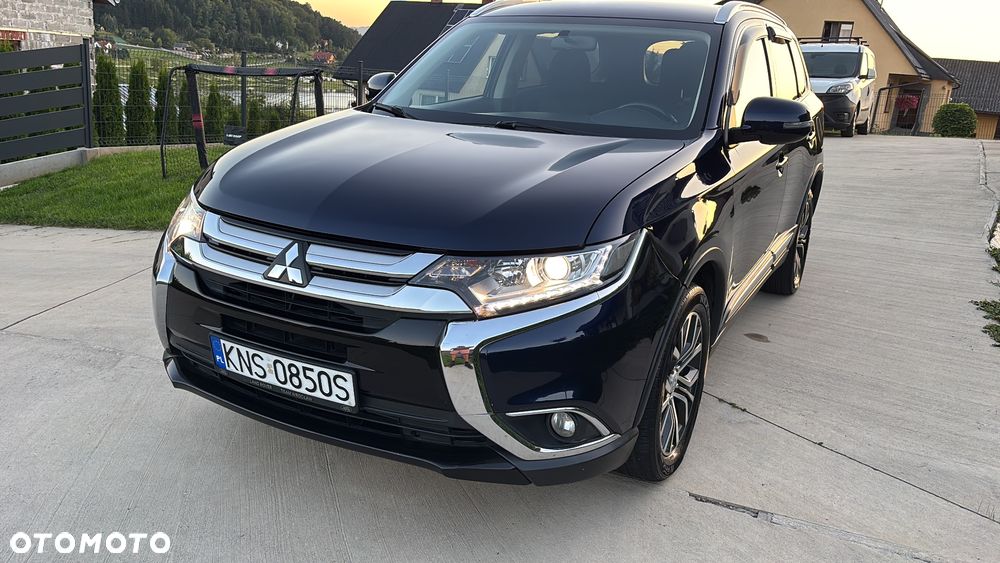 Mitsubishi Outlander - 10