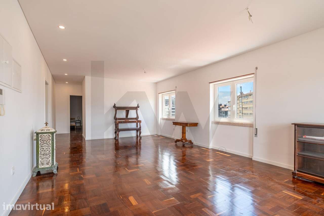 Apartamento T2-Avenidas Novas-lisboa - Grande imagem: 2/28