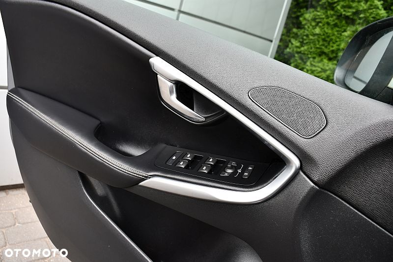 Volvo V40 T4 Geartronic RDesign - 19