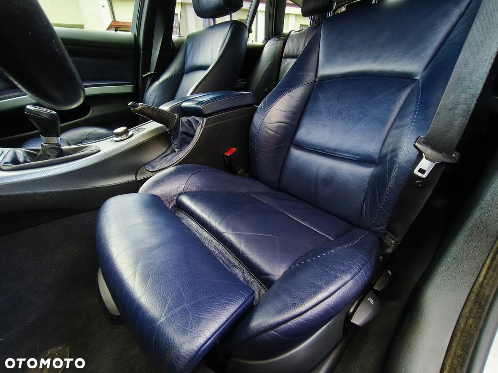 BMW Seria 3 330d - 26