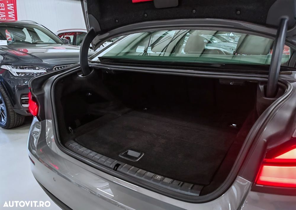 BMW Seria 5 520e AT PHEV - 26