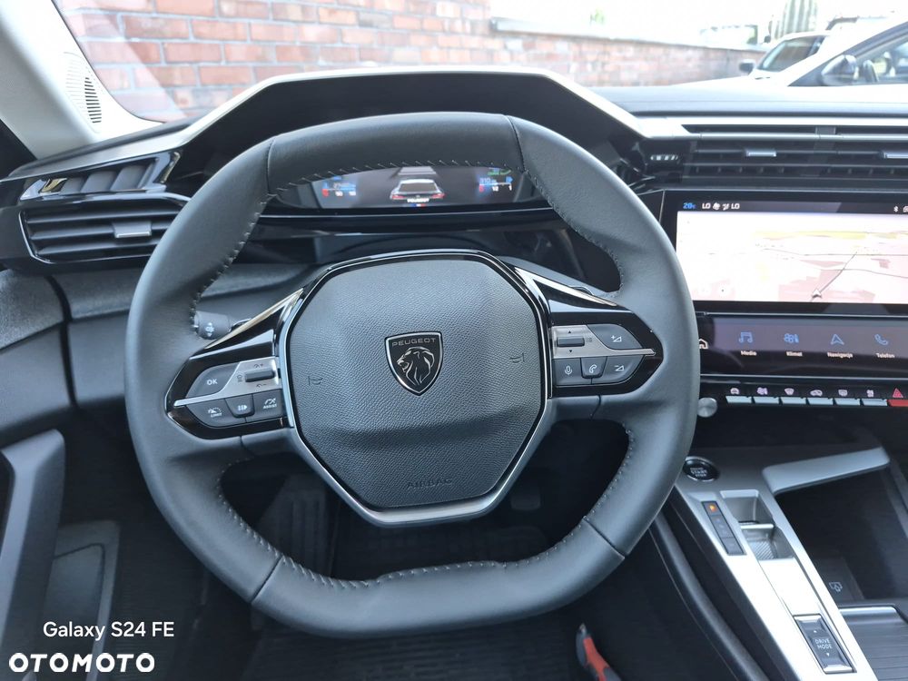 Peugeot 408 HYBRID 145 e-DSC6 Allure - 34