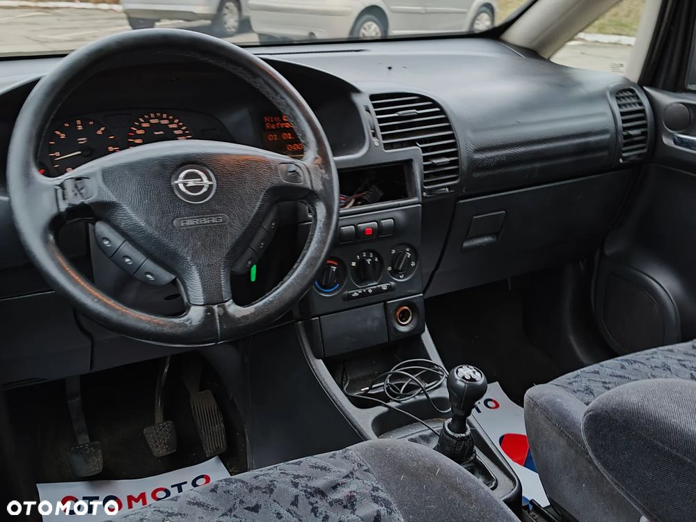 Opel Zafira 2.0 DTI Executive - 17