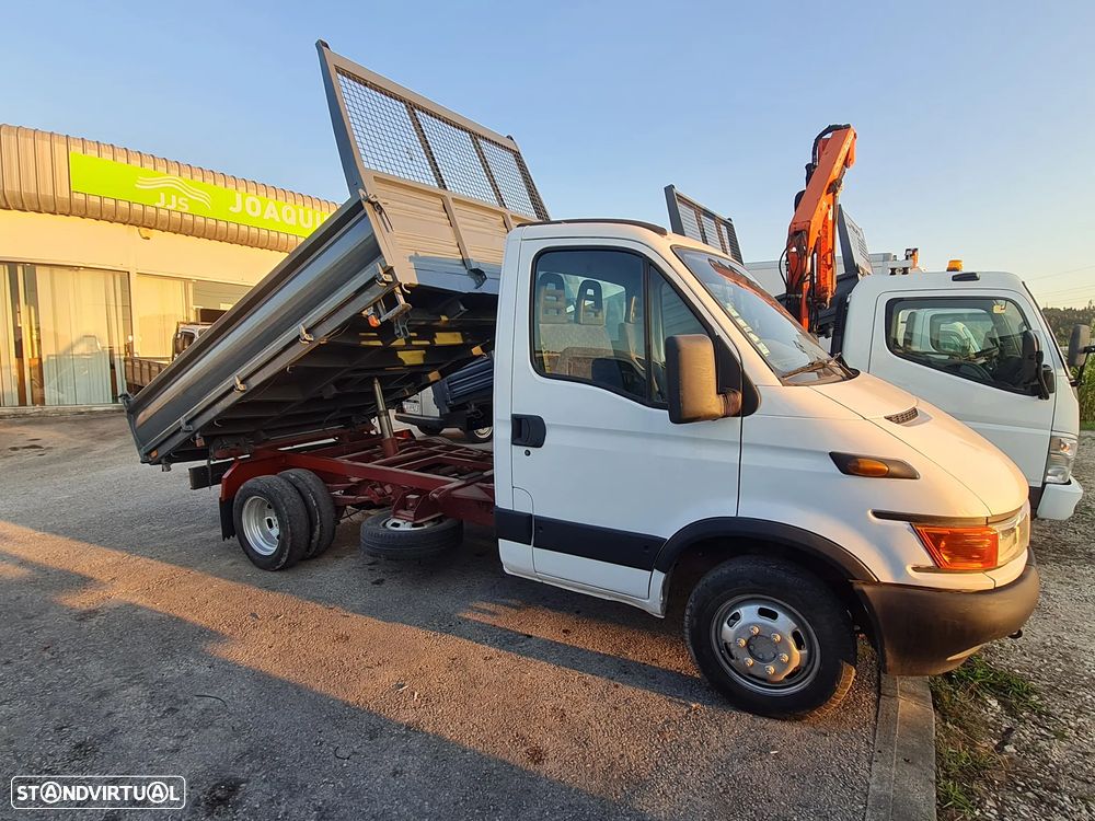 Iveco Daily Tribasculante - 1