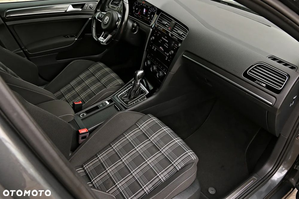 Volkswagen Golf GTD 2.0 TDI SCR DSG - 6
