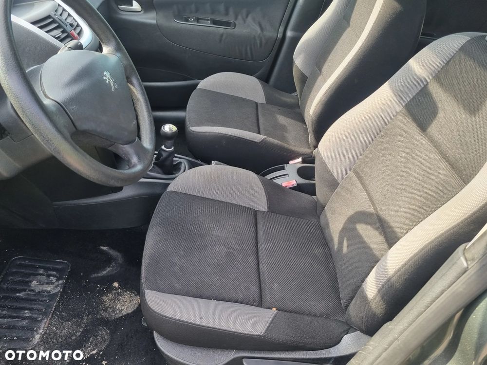 Peugeot 207 95 VTi Tendance - 12