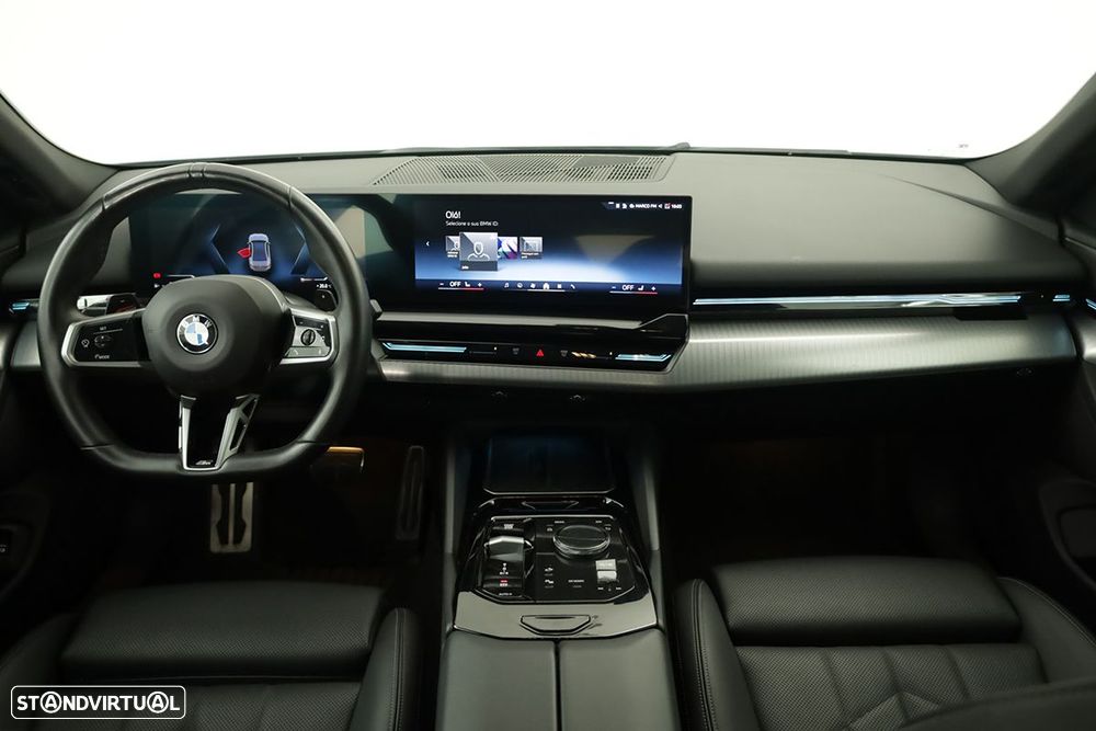 BMW 520 d Pack Desportivo M - 8