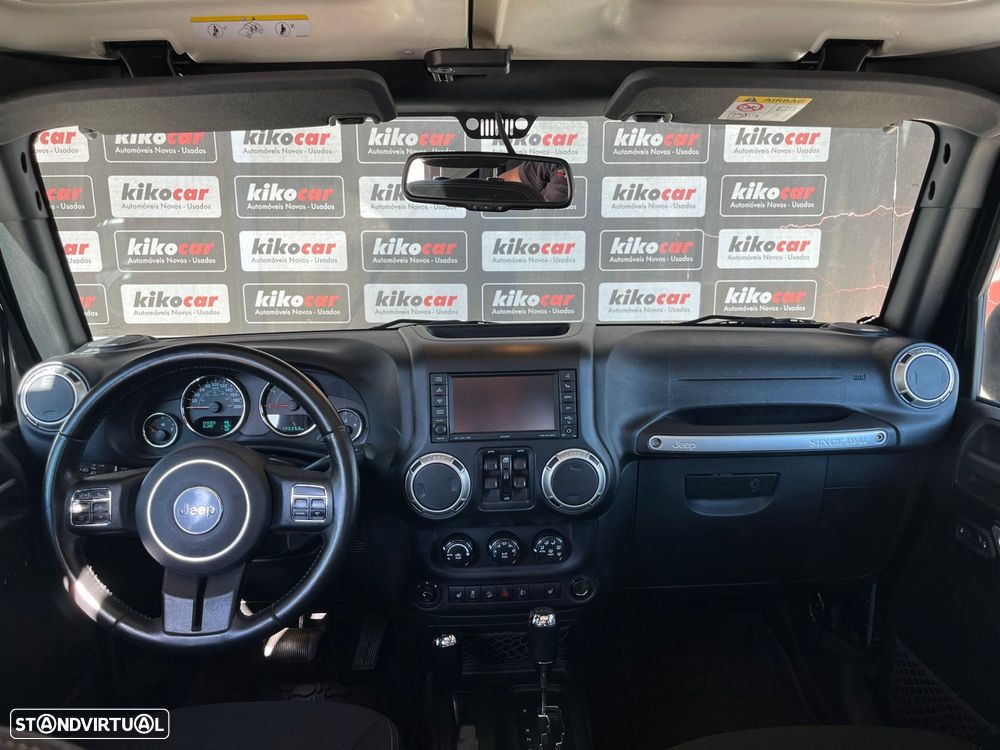 Jeep Wrangler Unlimited 2.8 CRD ATX Rubicon - 37