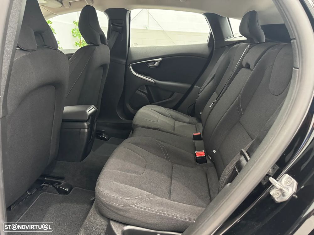 Volvo V40 2.0 D2 Kinetic Eco - 30