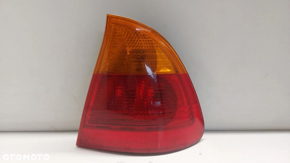 LAMPA TYL TYLNA PRAWA BMW E46 KOMBI - 1