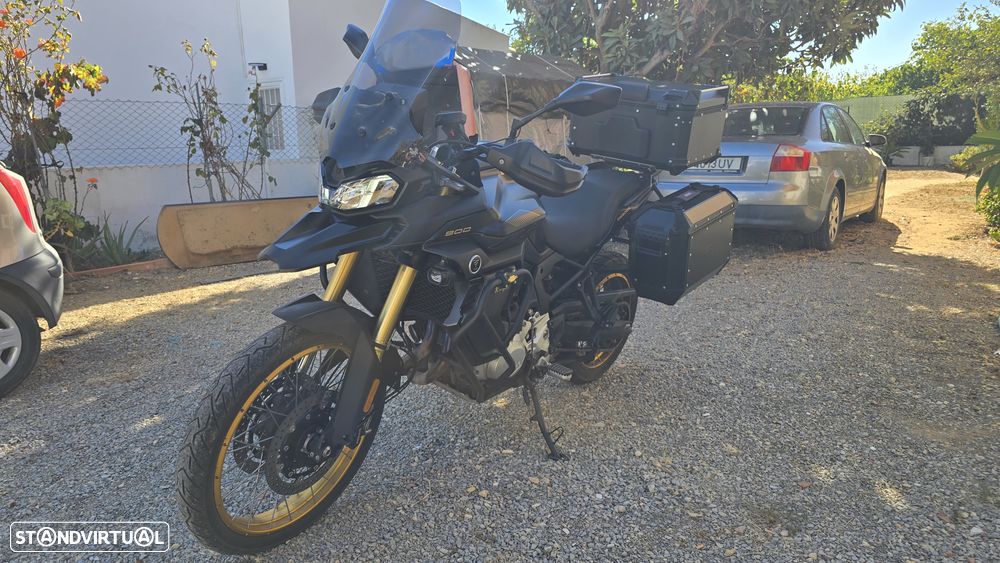 Voge 900DSX - 1