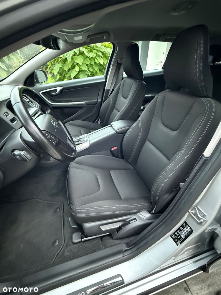 Volvo V60 D4 Drive-E Kinetic - 12