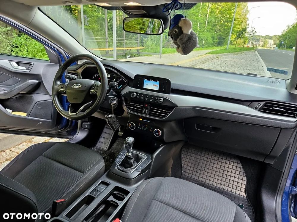 Ford Focus - 11
