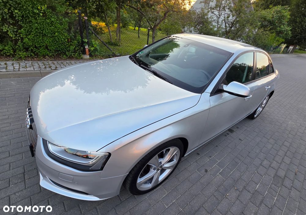 Audi A4 Limousine - 3