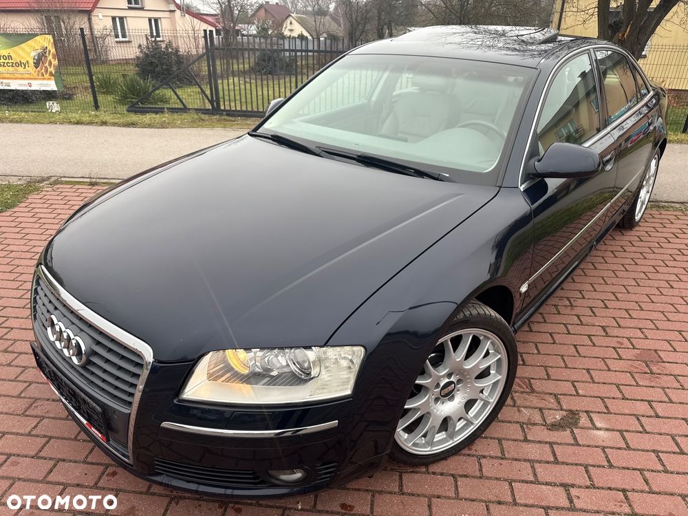 Audi A8 4.2 Quattro - 2