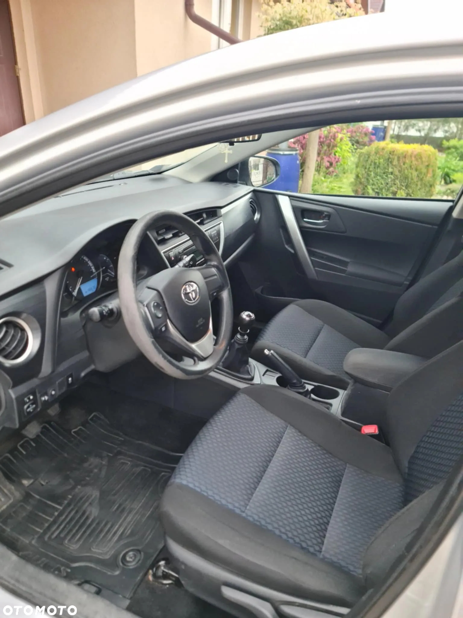 Toyota Auris - 12