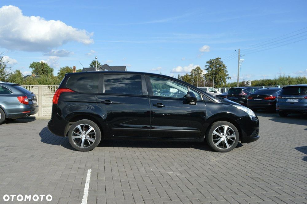 Peugeot 5008 HDI FAP 110 Tendance - 12