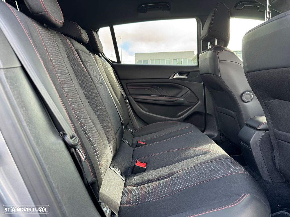 Peugeot 308 1.2 PureTech GT Line EAT8 - 8