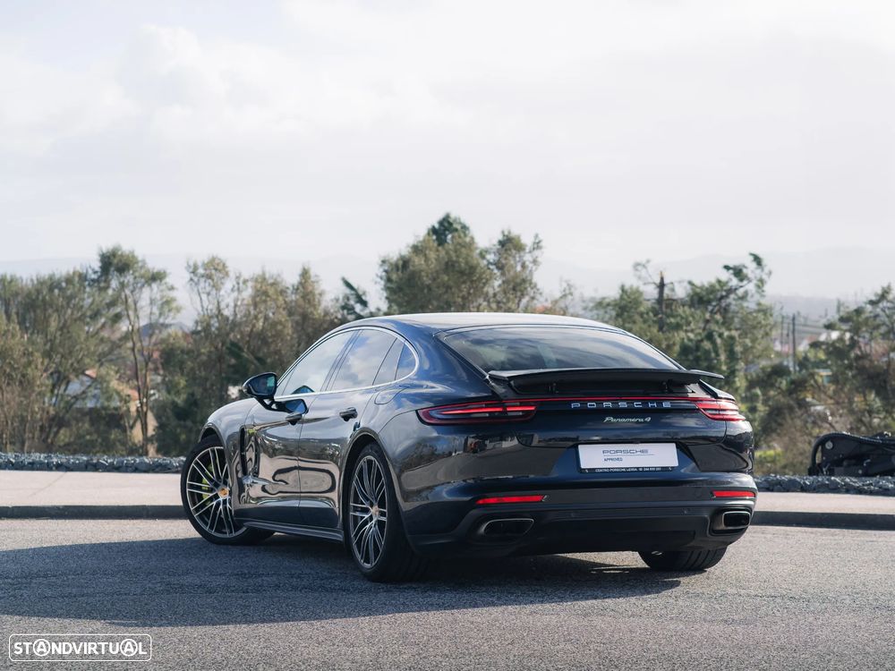 Porsche Panamera - 5