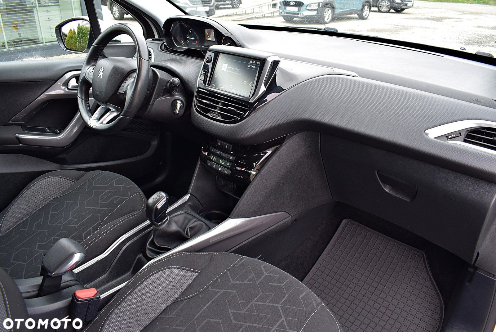 Peugeot 2008 - 19