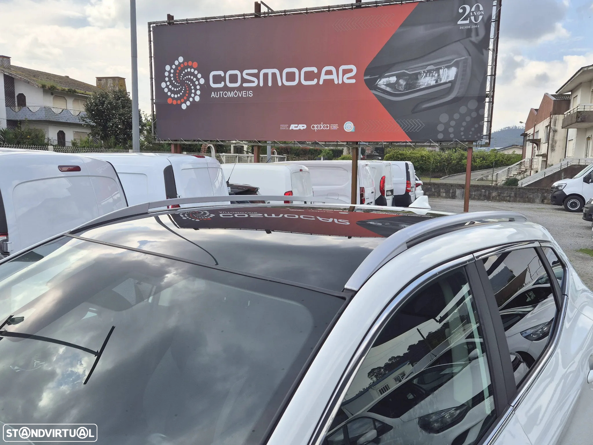 Nissan Qashqai 1.5 dCi N-Connecta J18 - 4