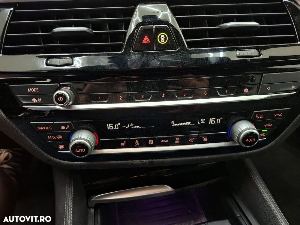 BMW Seria 5 530e Aut. M Sport Edition - 8