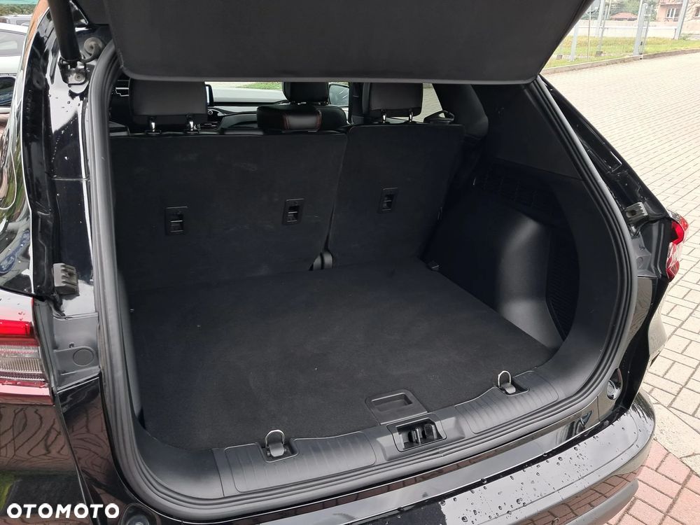 Ford Escape 2.0 EcoBoost AWD Titanium - 34