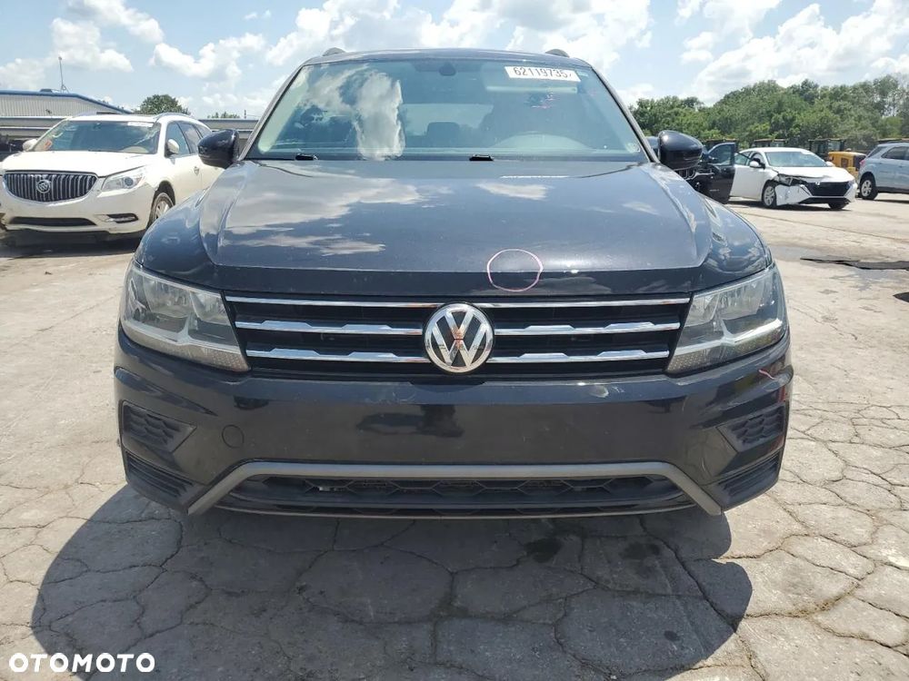 Volkswagen Tiguan - 5