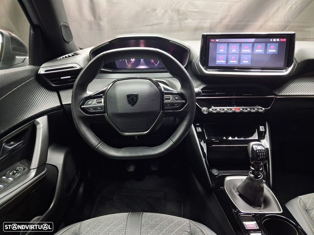 Peugeot 2008 1.2 PureTech Allure Pack — fotografia 10