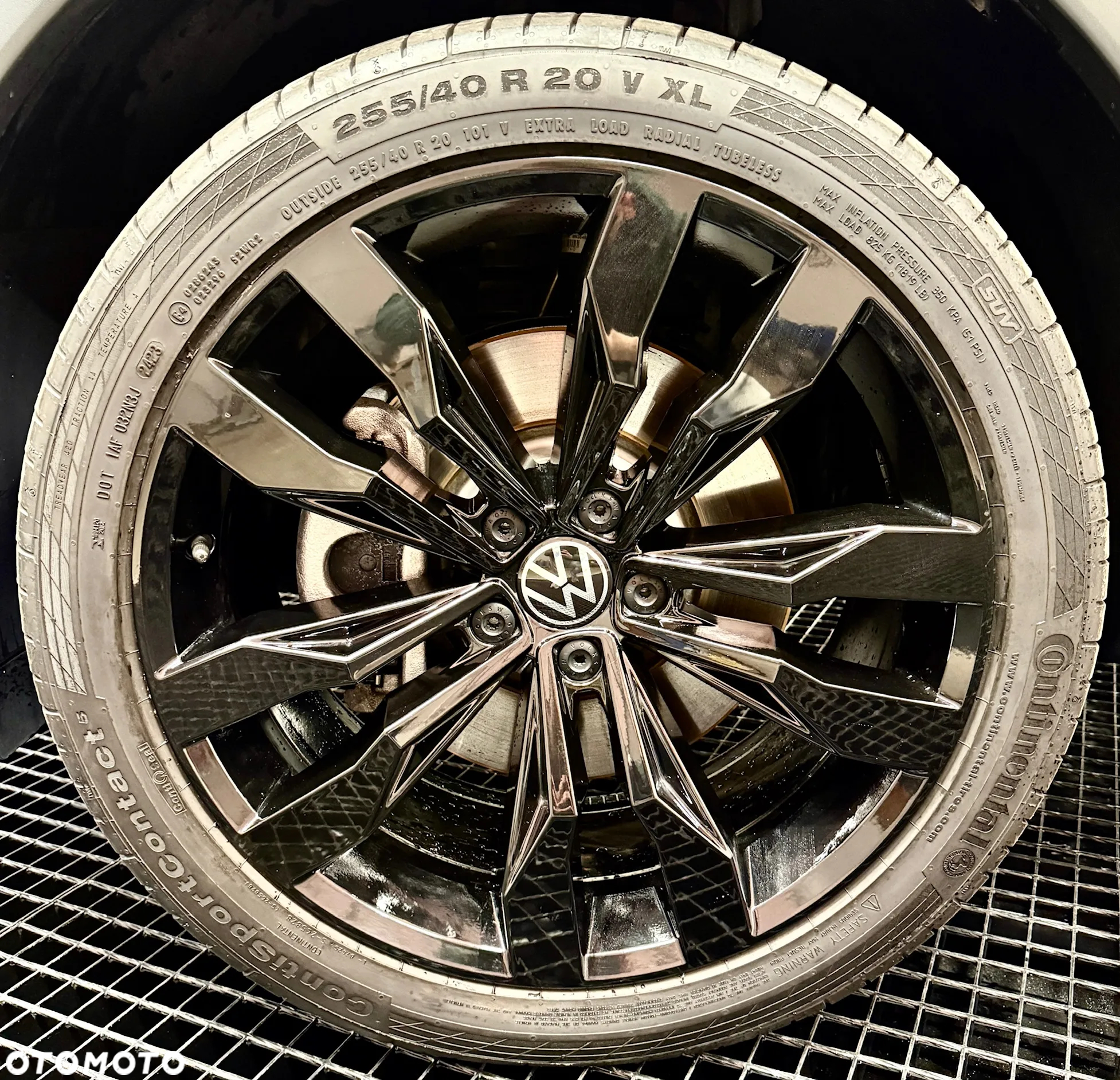 Volkswagen Tiguan Allspace - 11