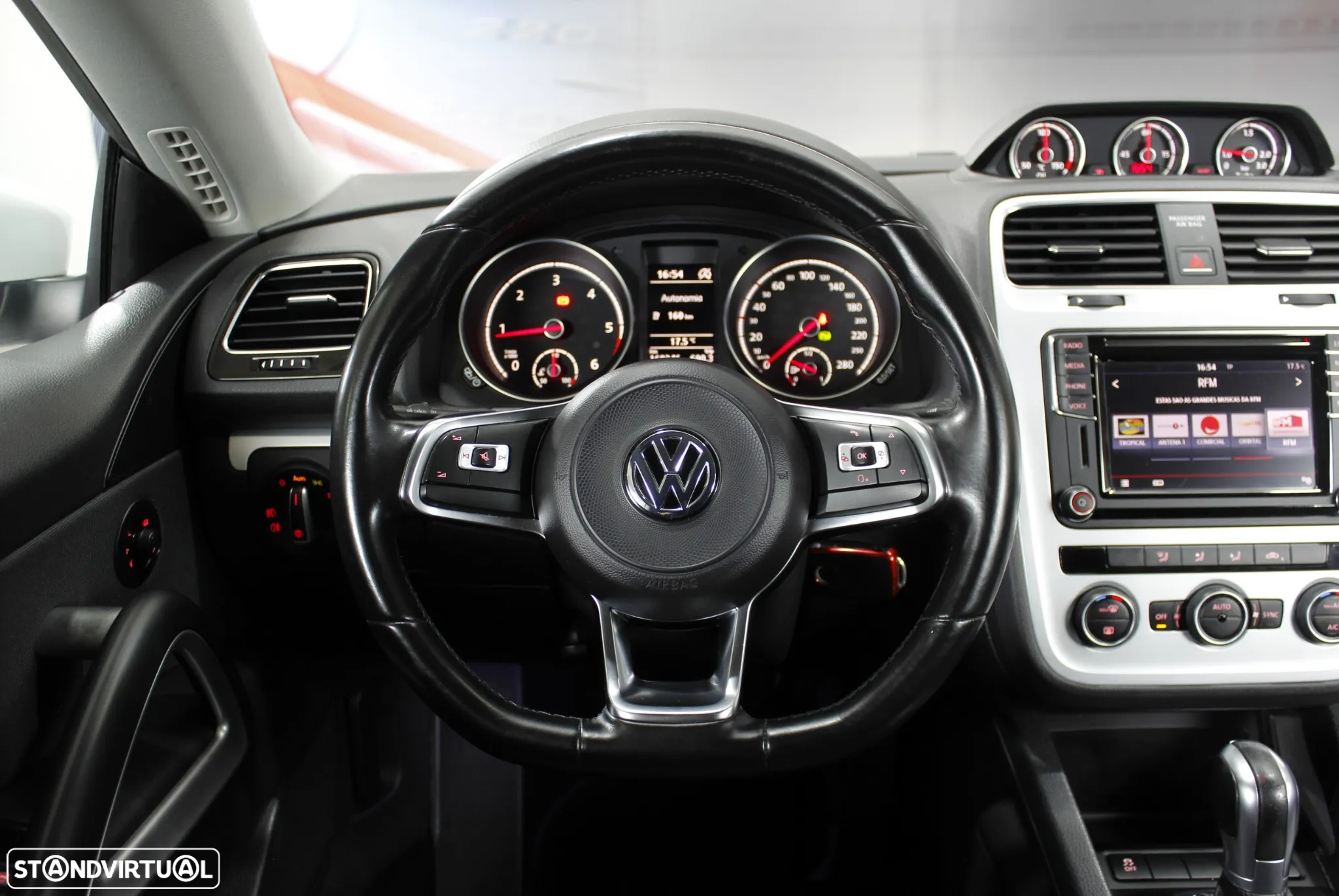 VW Scirocco 2.0 TDI Sport DSG - 4