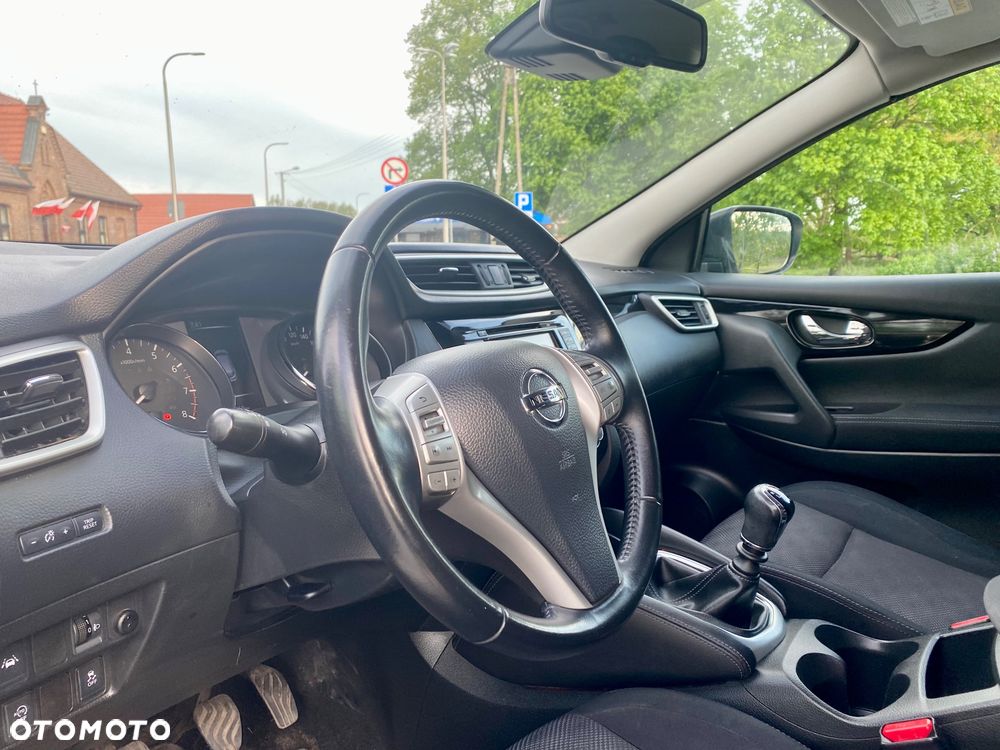 Nissan Qashqai 1.6 DIG-T N-Connecta - 19