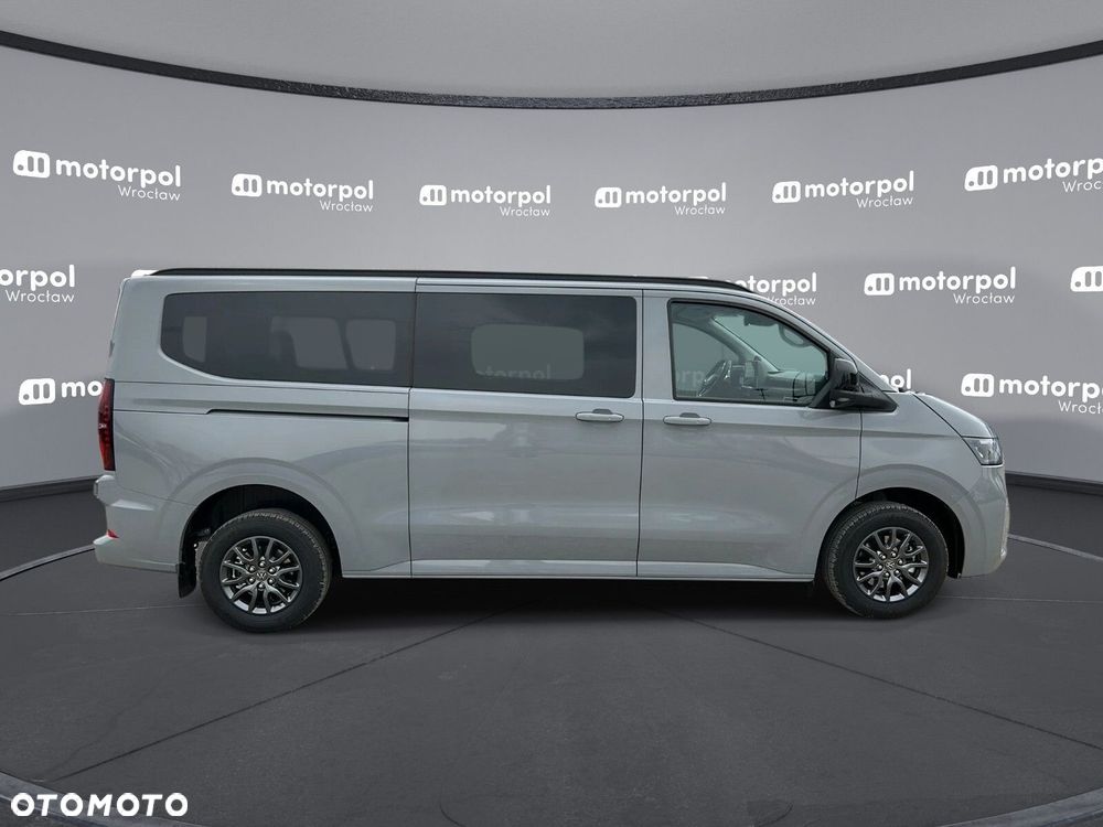 Volkswagen Caravelle - 8