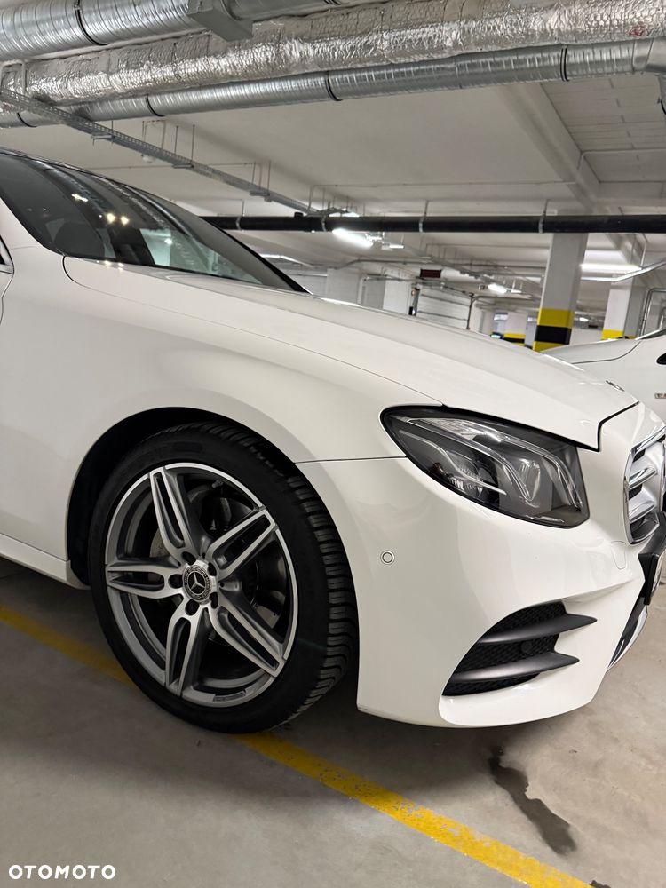 Mercedes-Benz Klasa E 220 d 4-Matic 9G-TRONIC - 20