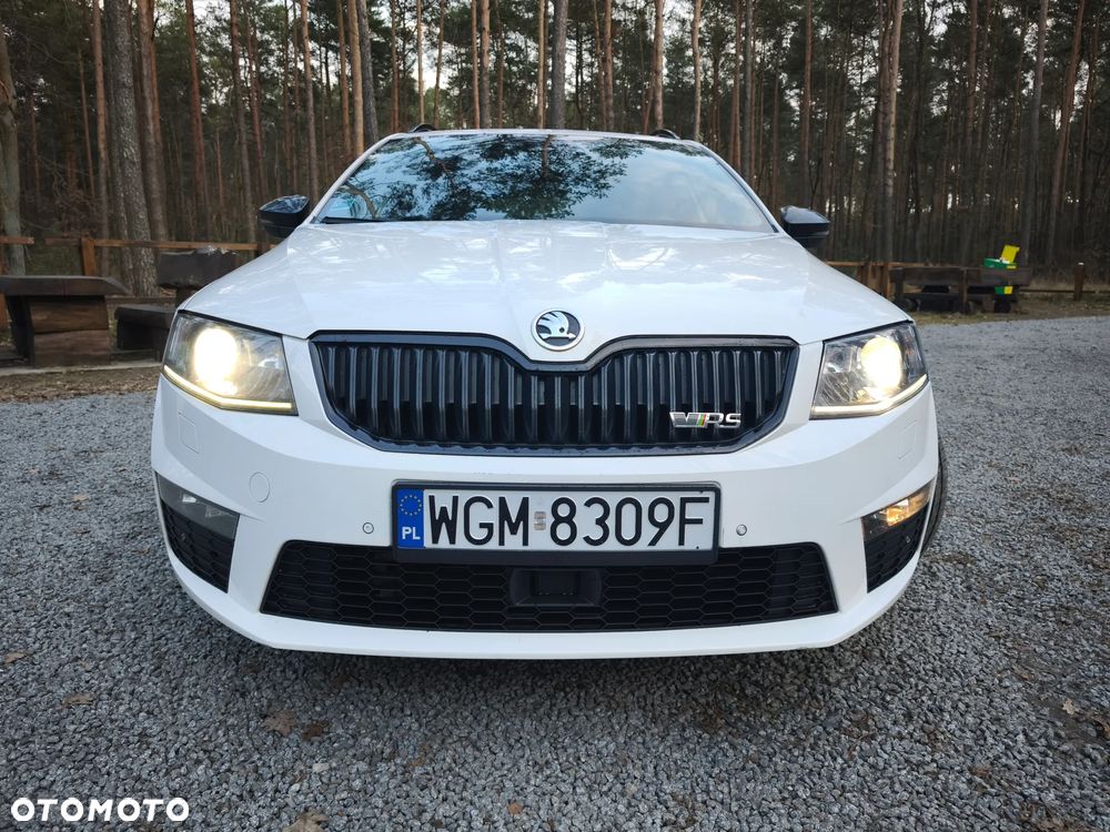 Skoda Octavia 2.0 TDI RS DSG - 4