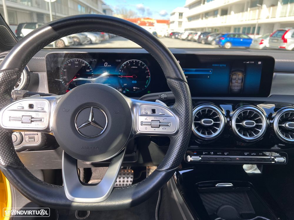 Mercedes-Benz A 250 e 8G-DCT AMG Line - 2