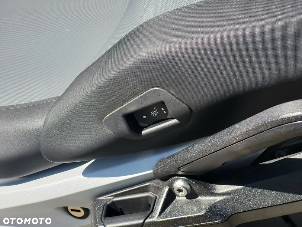 BMW R - 8