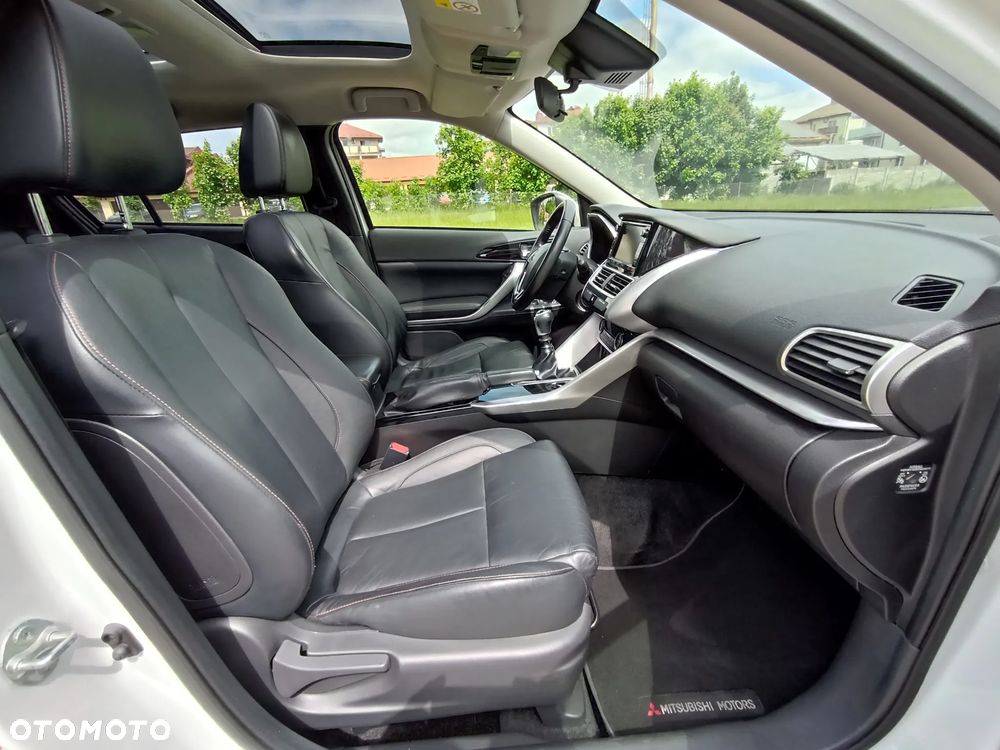 Mitsubishi Eclipse Cross - 22