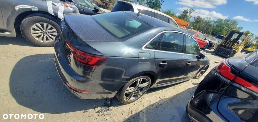 Audi A4 Limousine - 14