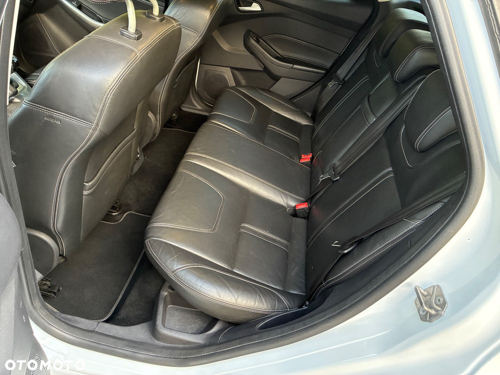 Ford Focus - 23