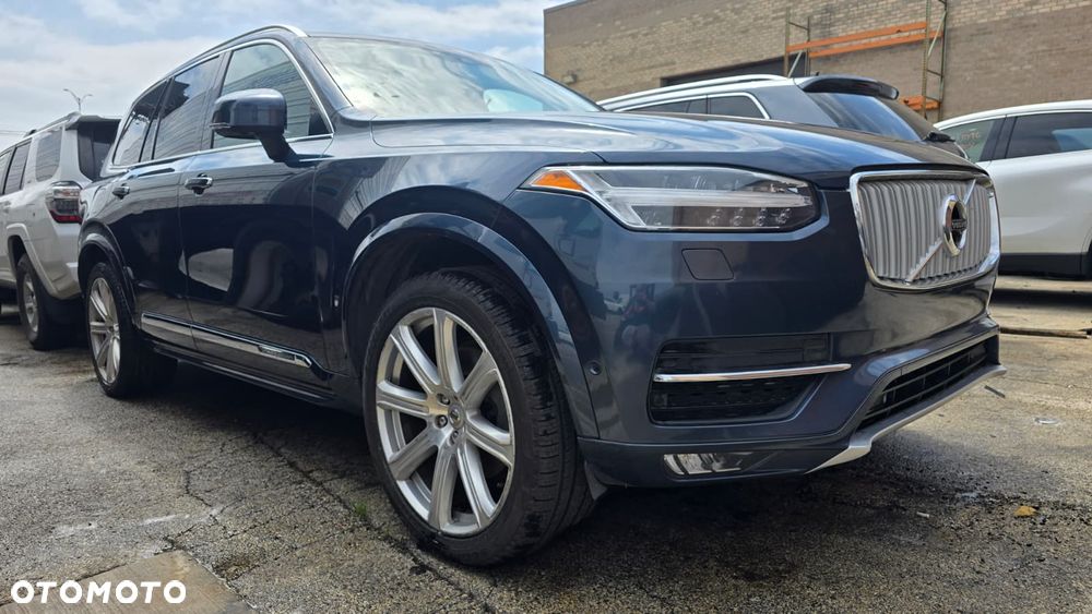 Volvo XC 90 - 2