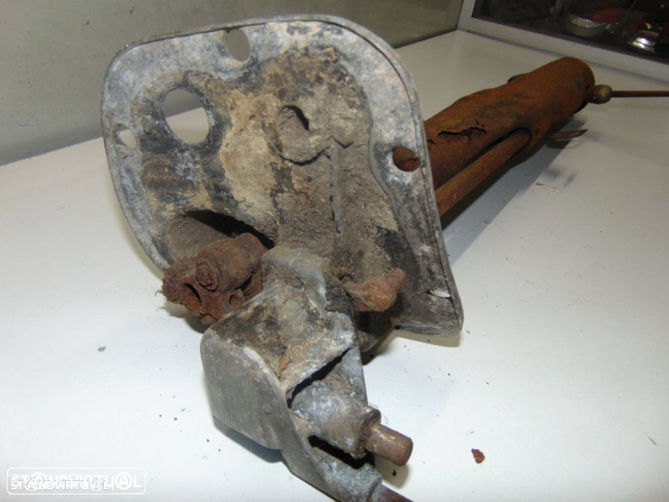 Mercedes W111 ref. 462 2995 - coluna de direcção - 4