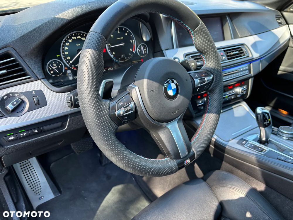 BMW Seria 5 520d xDrive - 18