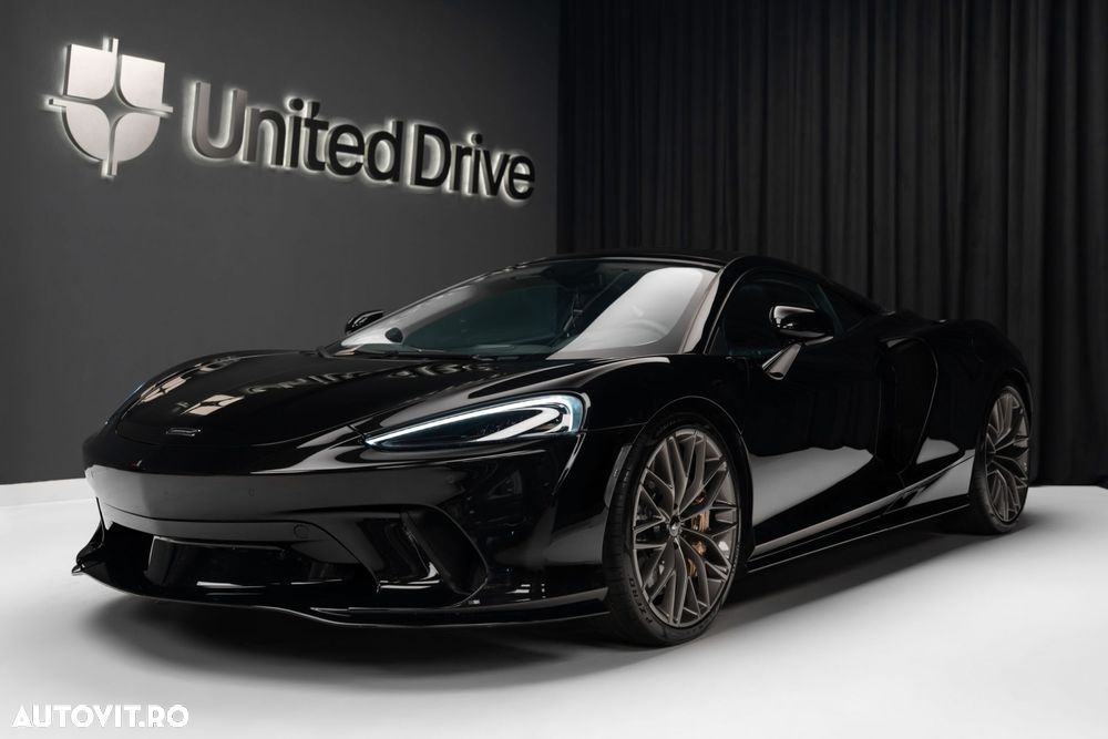 McLaren GT - 1