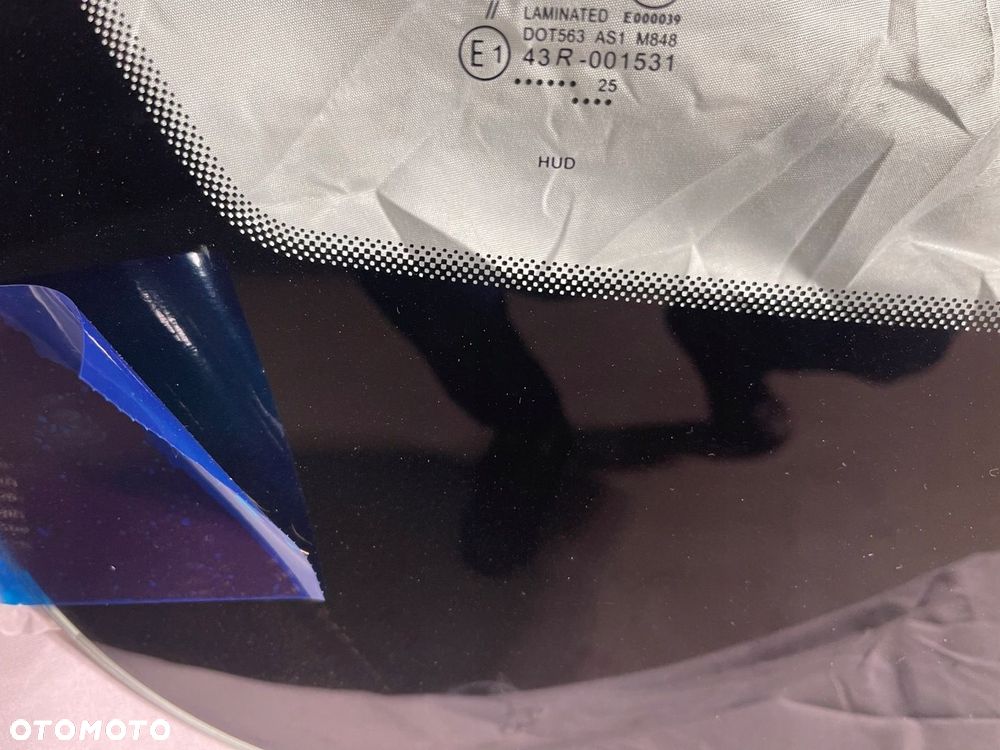 SZYBA PRZEDNIA CZOŁOWA NOWA CHEVROLET CAMARO COUPE HUD 2016-2019 - 3