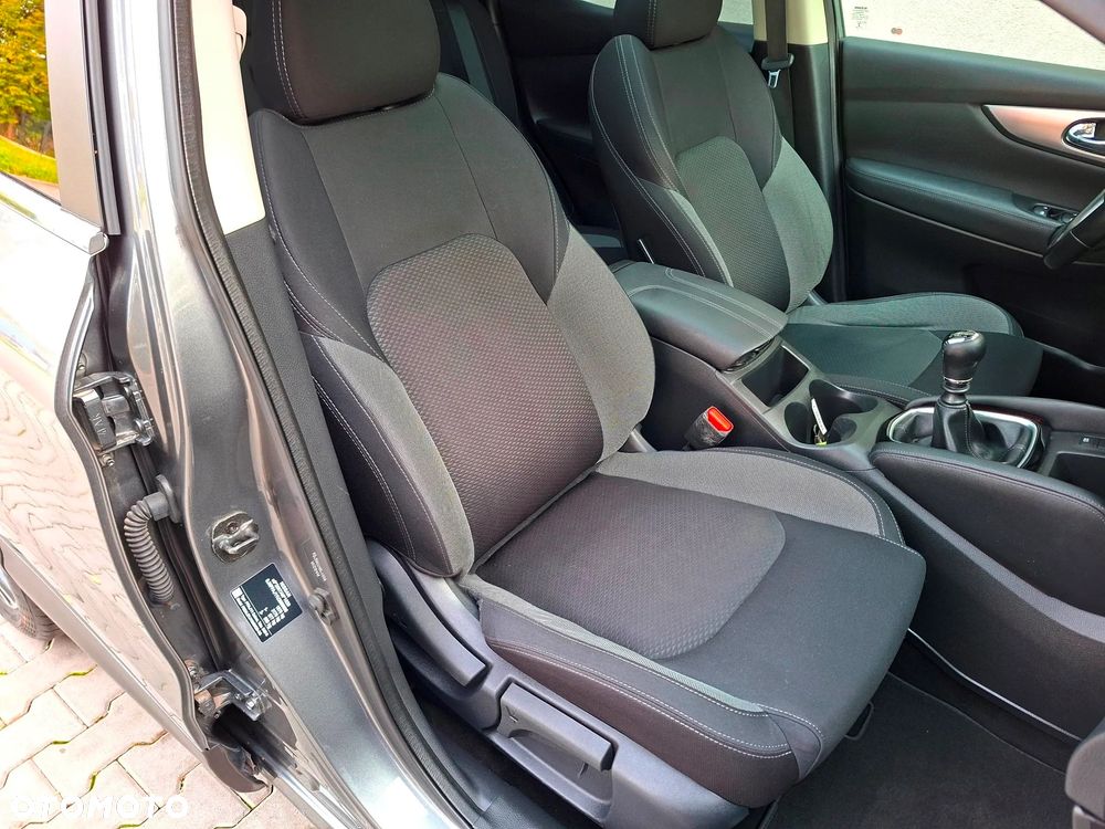 Nissan Qashqai 1.3 DIG-T N-Connecta - 25