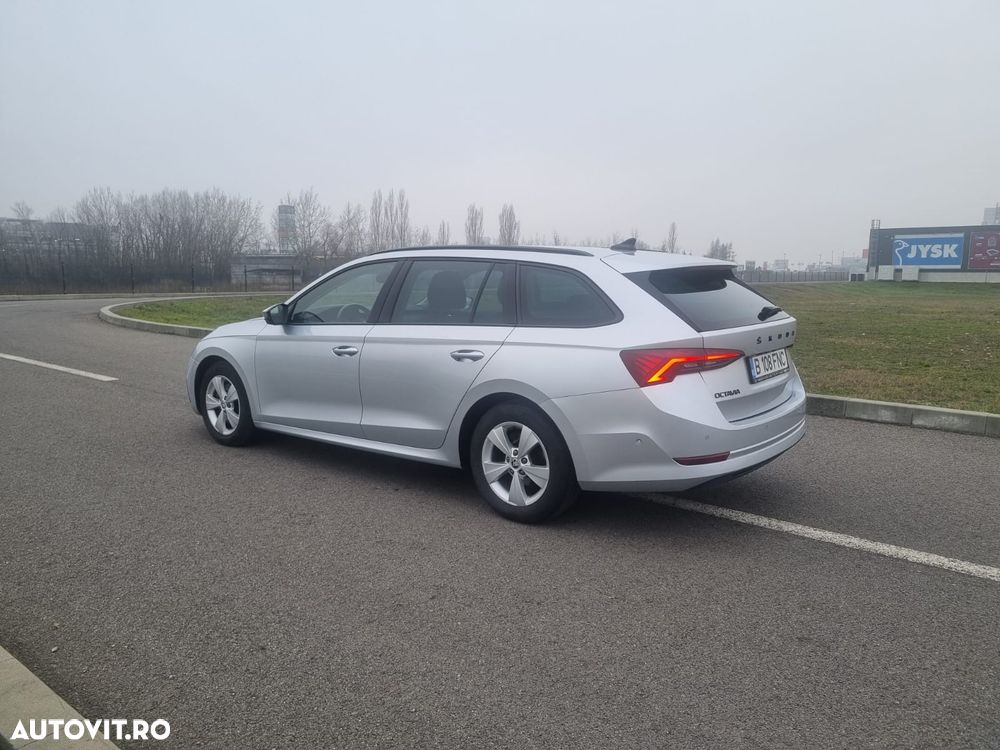 Skoda Octavia Combi Diesel 2.0 TDI DSG Ambition - 11