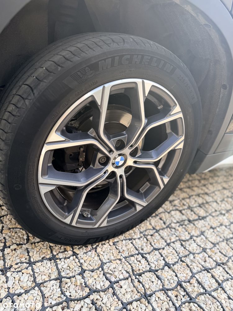 BMW X1 sDrive18i xLine - 10