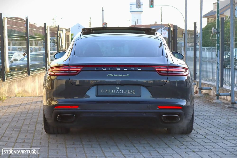 Porsche Panamera 4 E-Hybrid - 11